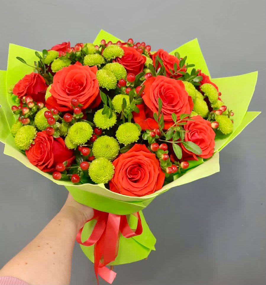 Букет цветов из: Хризантемы и Розы в Вольгинский