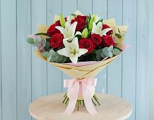 Букет цветов из:  Лилии и Розы в Вольгинский