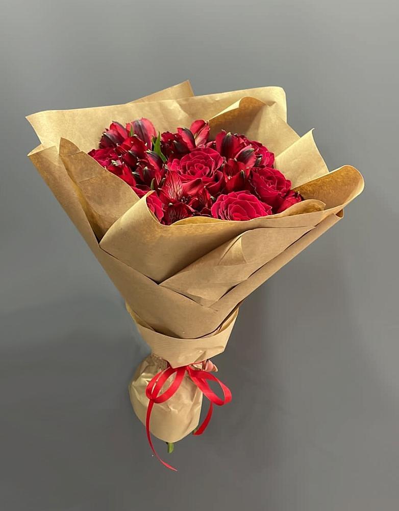 Букет цветов из: Альстромерии и Розы в Вольгинский