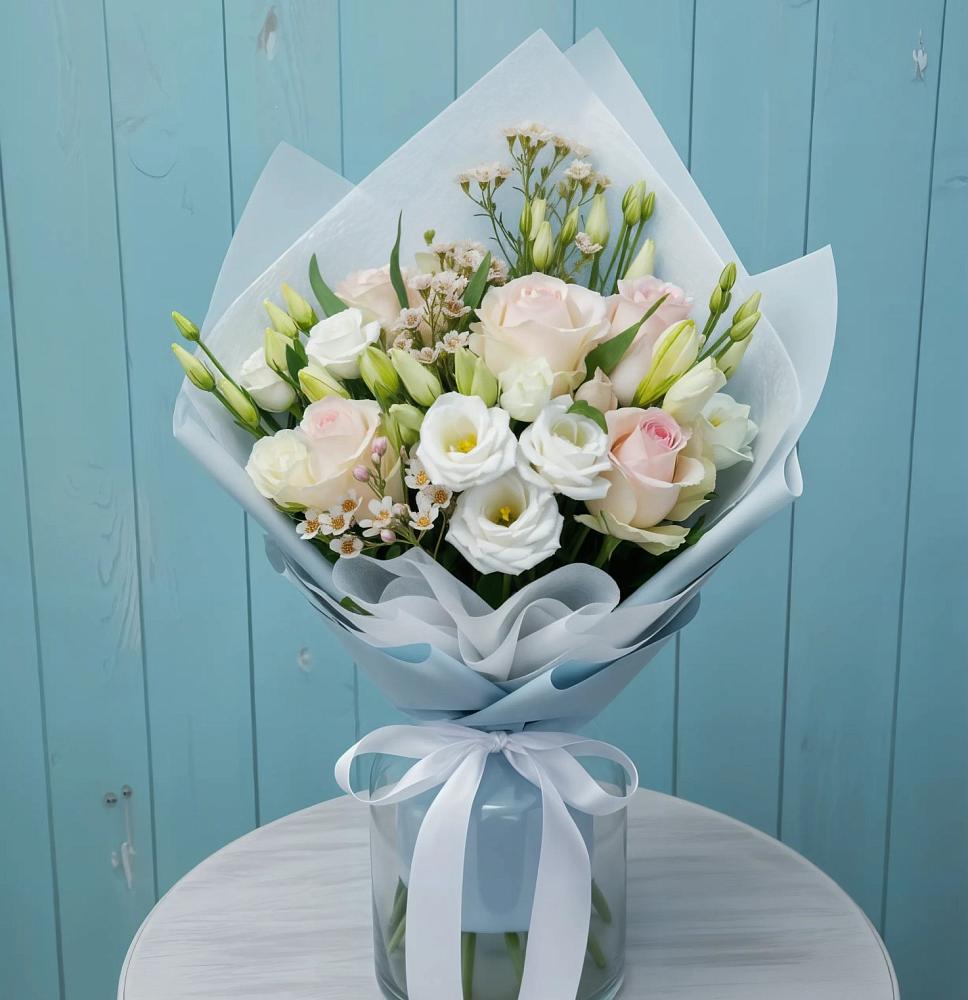 Букет цветов из: Розы и Лизиантусы в Вольгинский