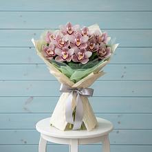 Букет цветов из:  Орхидеи и Розы в Вольгинский