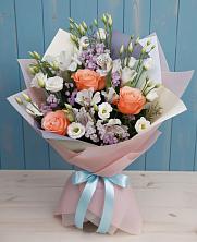 Букет цветов из:  Лизиантусы, Розы, Альстромерии и Гипсофила в Вольгинский