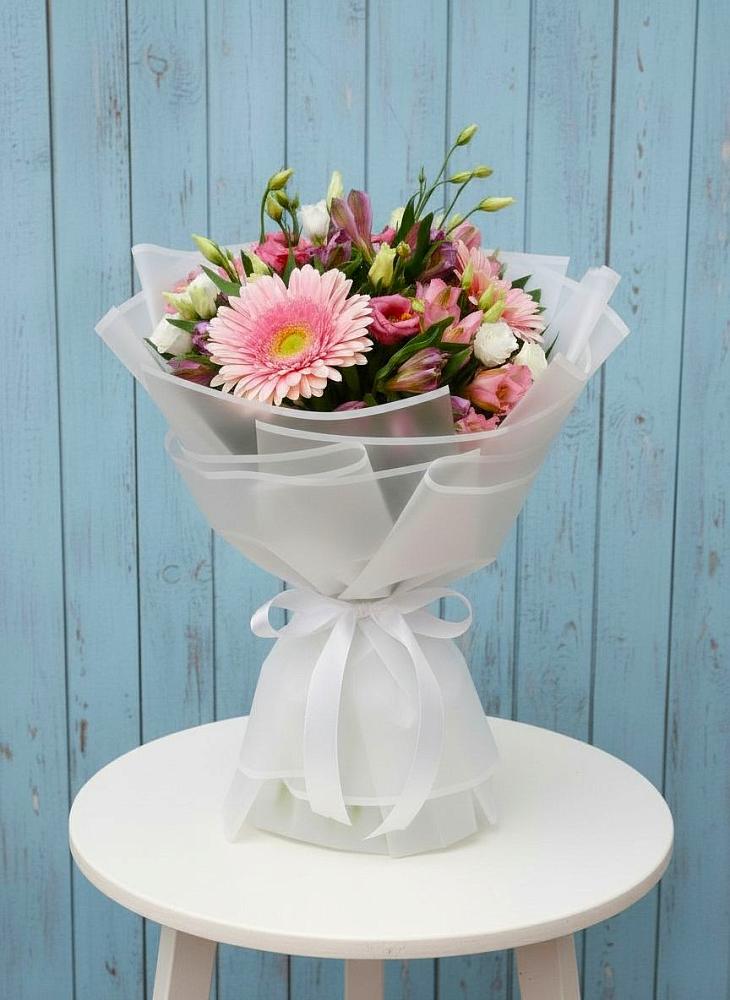 Букет цветов из: Герберы, Альстромерии и Лизиантусы в Вольгинский