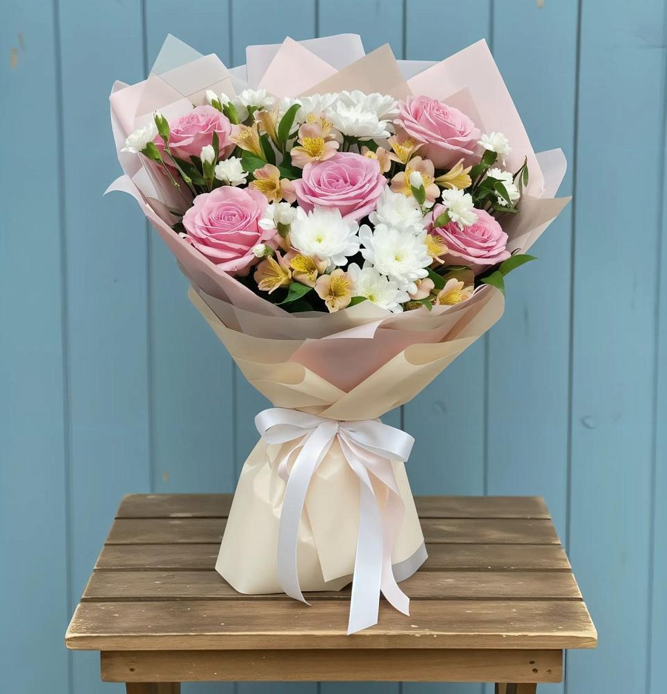 Букет цветов из: Гвоздики, Орхидеи и Розы в Вольгинский