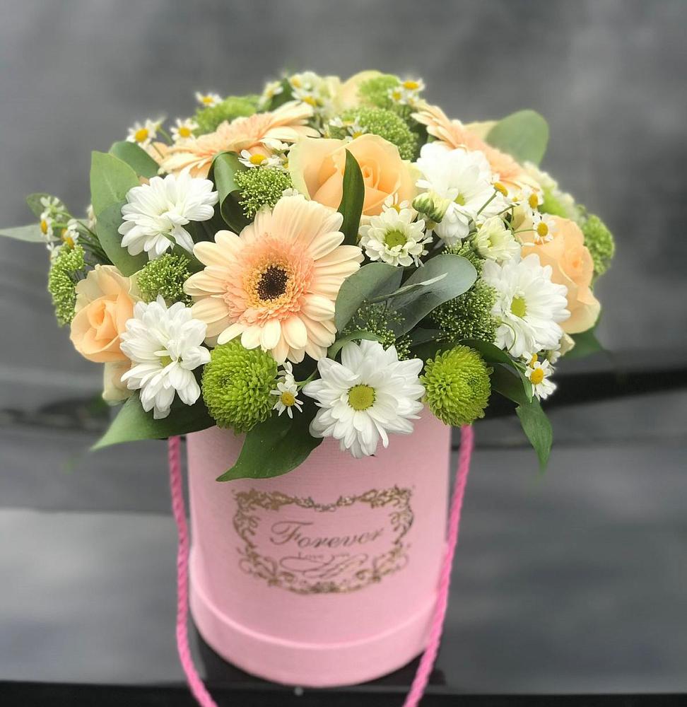 Цветочная композиция из Розы, Герберы и Хризантемы в шляпной коробке в Вольгинский