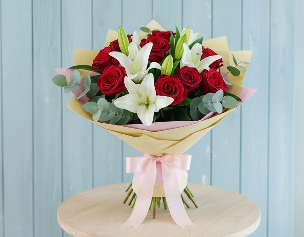 Букет цветов из: Лилии и Розы в Вольгинский